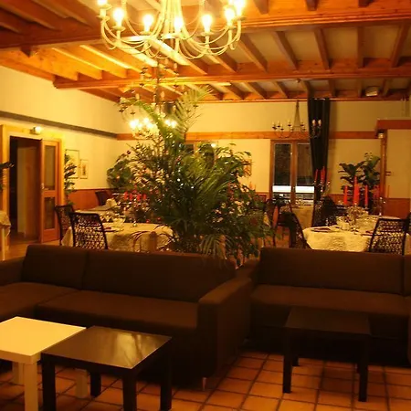 Les Clairmontelles Hotel Le Poizat